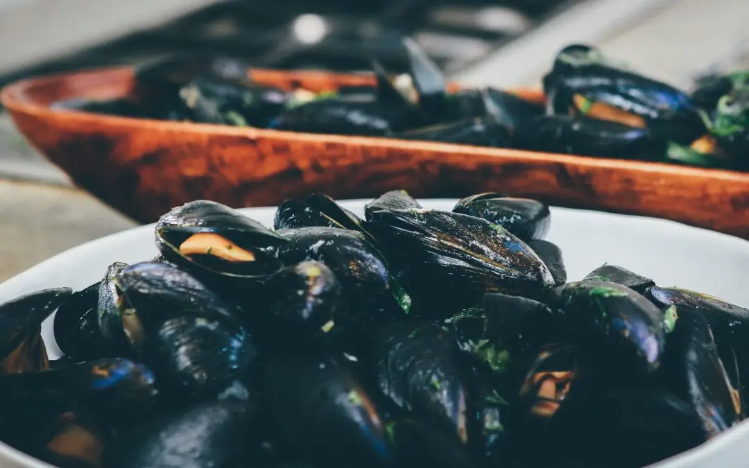 Thai red curry mussels